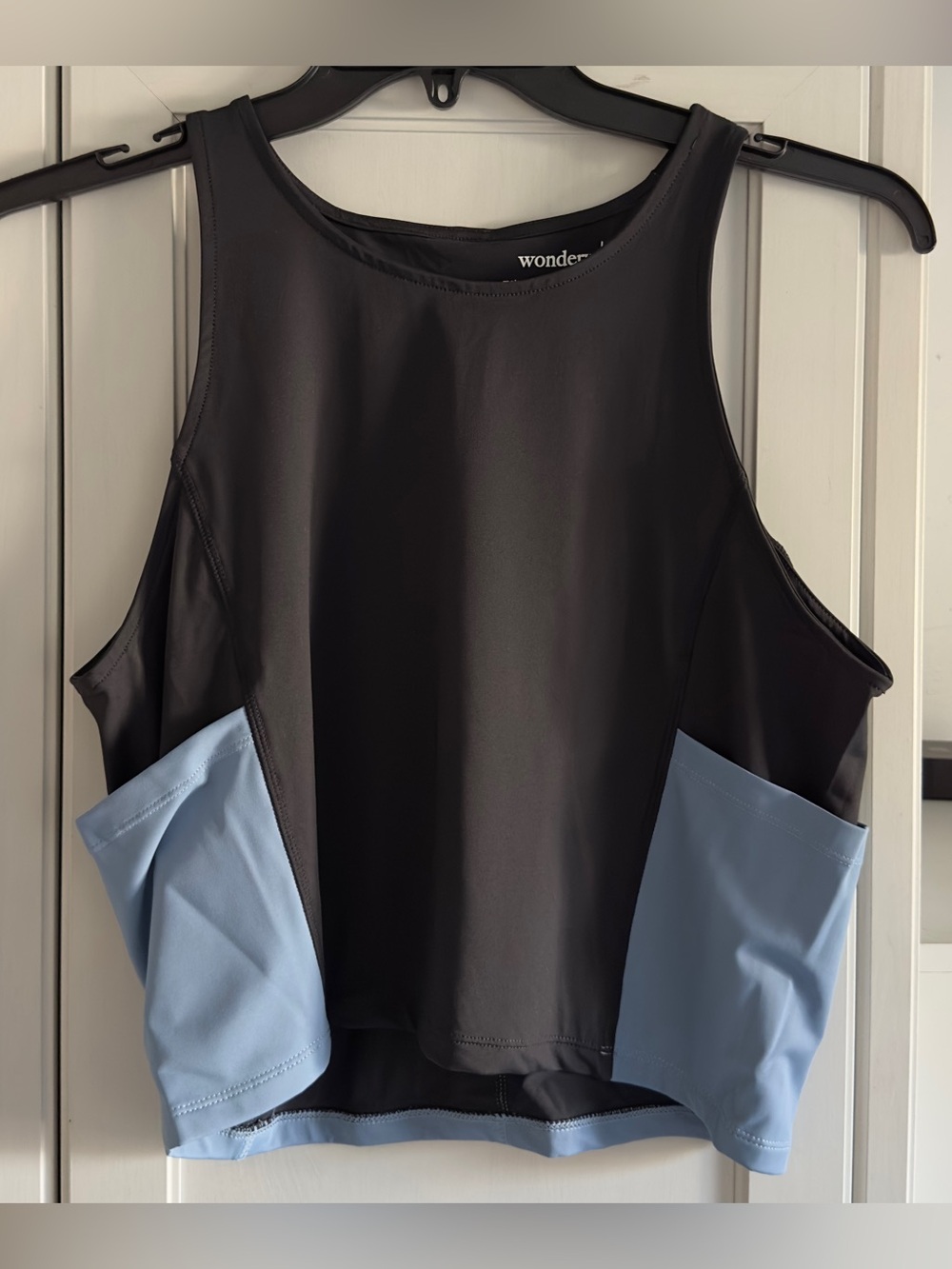 Wondery Long Day Hiking Pocket Tank Top Size Large